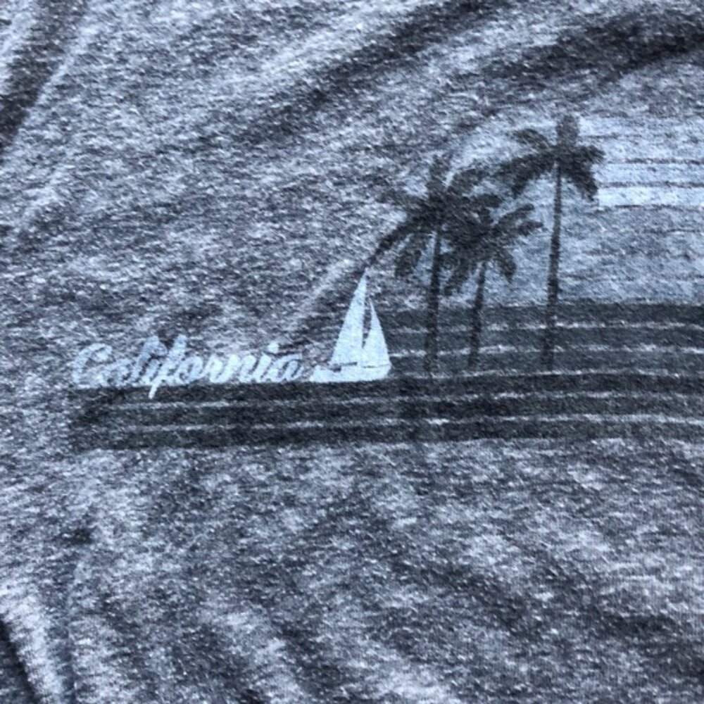 Volcom grey tee - Picture 2 of 3